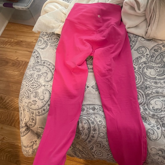 Lululemon 25” align leggings sonic pink size 6 - Picture 2 of 4